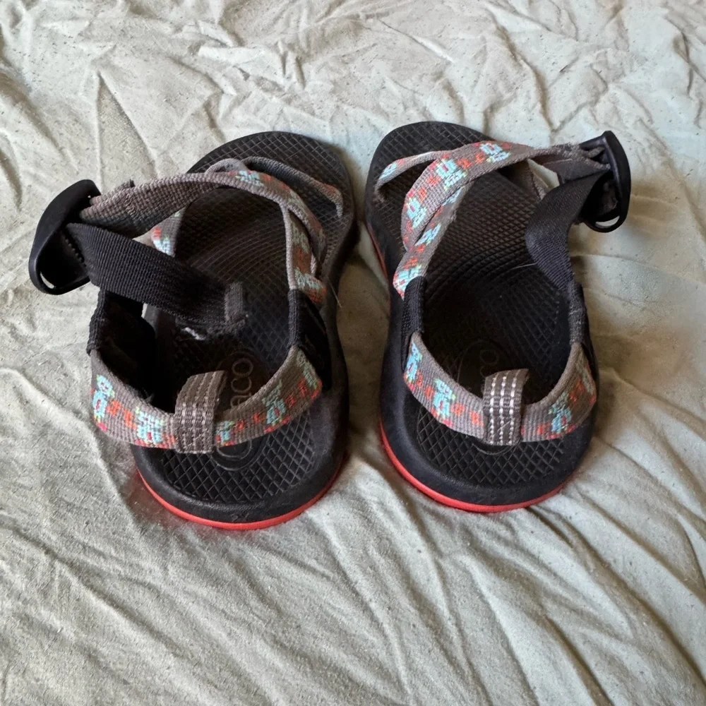 CHACO Z/1 Youth Kids Grey and orange  Sports Water Hiking Sandals Sz 1